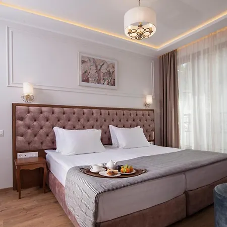 Hotel Flavia Heritage Boutique 3*