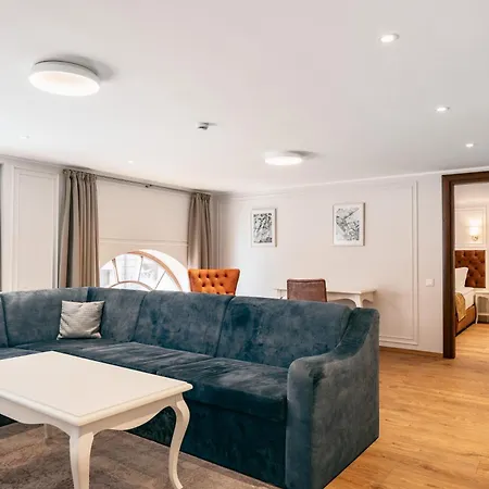 Hotel Flavia Heritage Boutique 3*