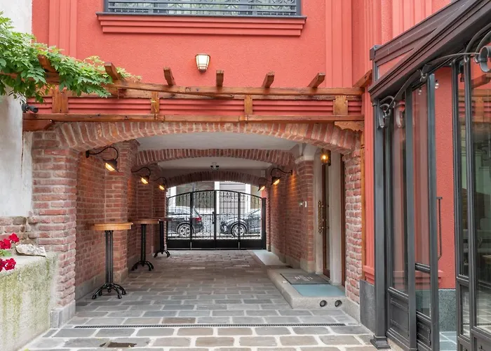 Flavia Heritage Boutique